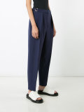 loose-fit cropped trousers