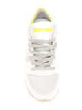lateral patch sneakers