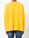 loose-fit sweatshirt
