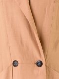 'Rectangle Wrap'风衣