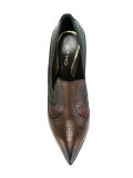 brogue detail pumps