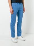 slim-fit trousers 