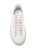 lace up trainers 