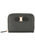 zip purse