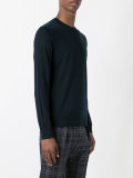 round neck jumper