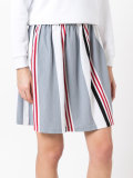 pleated skirt