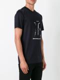 'L' T-shirt