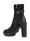 'Argo' boots