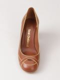 mid-heel pumps