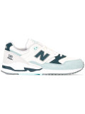 lateral patch sneakers