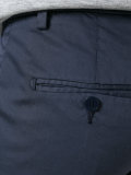 slim-fit trousers 