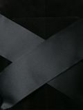 短款后置绑带细节夹克