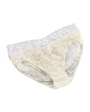 Signature Lace V-Kini Briefs