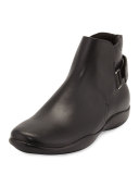 Pull-On Boot with Strap