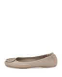 Minnie Leather Logo Travel Flat, French Gray