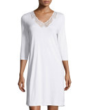 Valencia Short-Sleeve Basic Gown