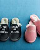 berry speech slipper, black