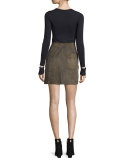 Fitted Slit-Cuff Stretch Jersey Tee, Black