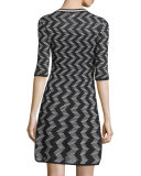 Rod Zigzag Short-Sleeve V-Neck Dress, Black