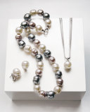 Mixed-Pearl Necklace