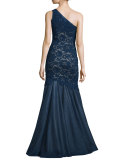 One-Shoulder Lace & Tulle Gown 