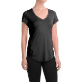 Layer 8 Swift Tech T-Shirt - Short Sleeve (For Women)