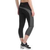 90 Degree by Reflex Wavy Panel Running Capris (For Women)