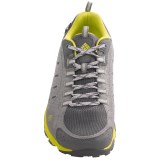 Columbia Sportswear Conspiracy Razor Trail Shoes (For Women)