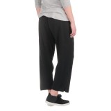 allen allen Sweater Crop Pants (For Women)