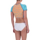 TYR Milos Aluna Crop Swim Top - Short Sleeve (For Women)