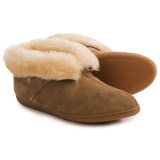Minnetonka Sheepskin Ankle Boot Slippers (For Men)