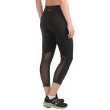 90 Degree by Reflex Mesh Contrast Capris (For Women)