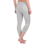 Apana Tight Yoga Capri Leggings (For Women)