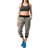 Reebok Shibori Everyday Reversible Sports Bra - Medium Impact, Racerback (For Women)