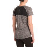 Layer 8 Fuel Fitness T-Shirt - Short Sleeve (For Women)