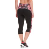 Reebok Printed Ikat Spice Capris (For Women)