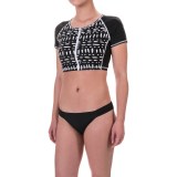 TYR Milos Aluna Crop Swim Top - Short Sleeve (For Women)